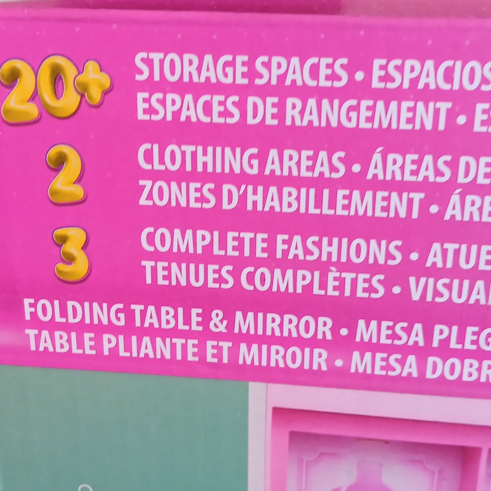 BARBIE DREAM CLOSET - Picture 5 of 9